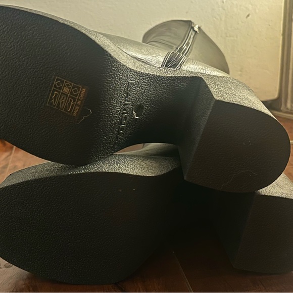 New with box Lamoda Black Slick Nicks Calf High Boots 8 - Picture 5 of 9